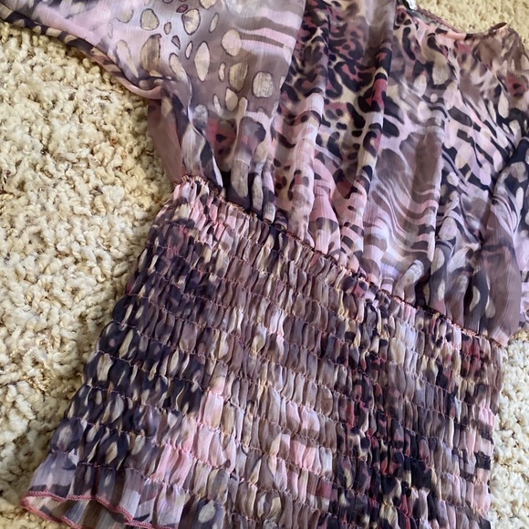Pink leopard top - Picture 2 of 3